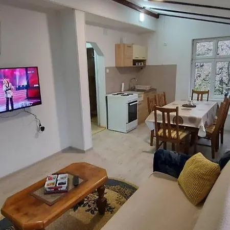 Apartment Neven *