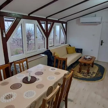 Apartment Neven *