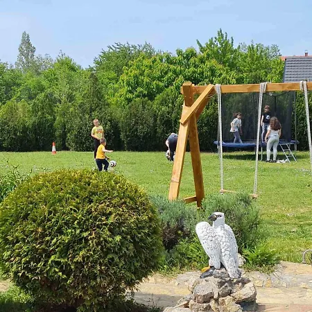 Neven Apartmán *